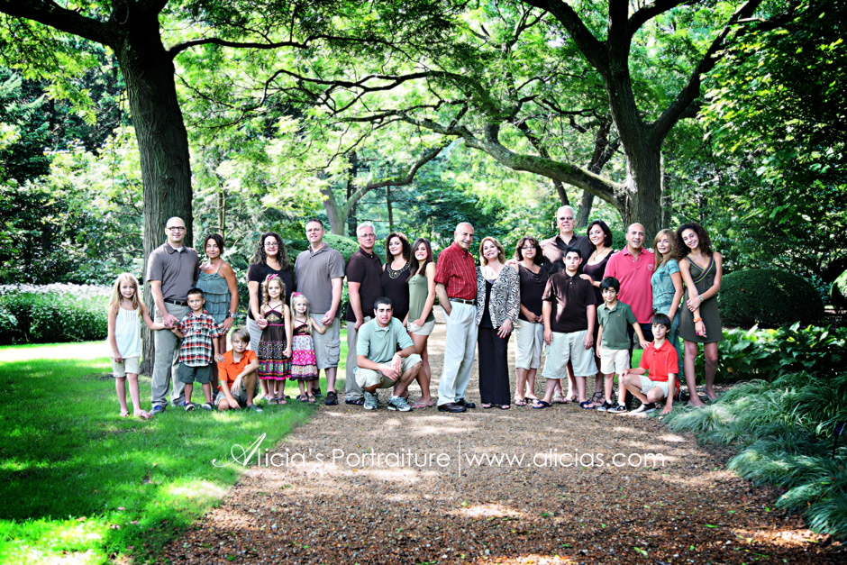 Dekalb - Chicago Family Photographer...Large family group