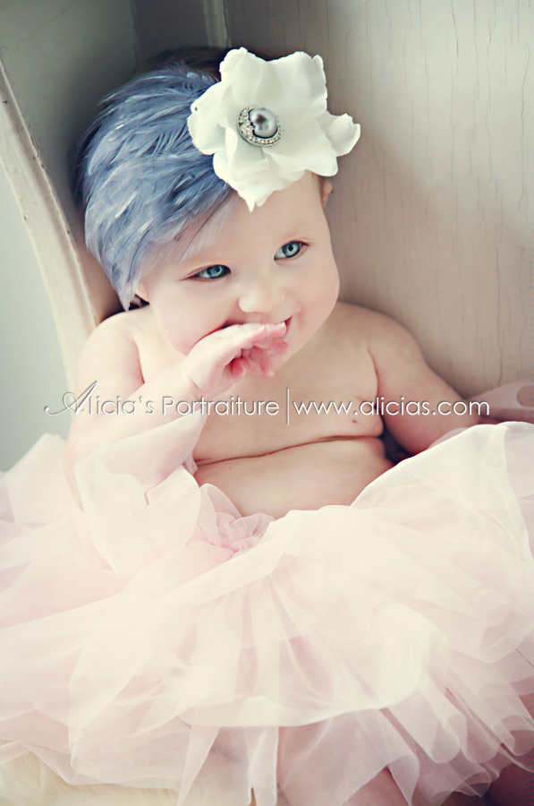 Glen Ellyn Chicago Baby Photographer...Little Lila