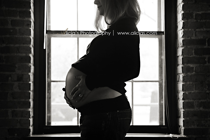 Aurora Chicago Maternity Photographer...Special Delivery