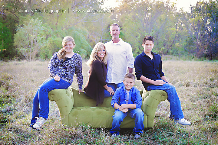 Lombard Chicago Family Photographer...The "H/P" Family