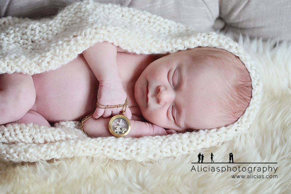 Naperville Chicago Newborn Photographer Alicia's Photography
