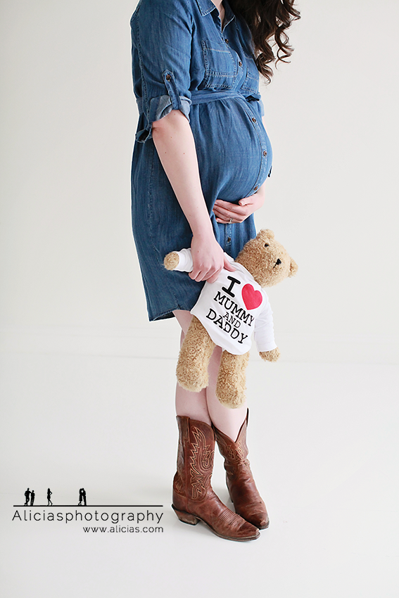 Naperville Chicago Maternity Photographer...Soon to be Three Alicia's Photography